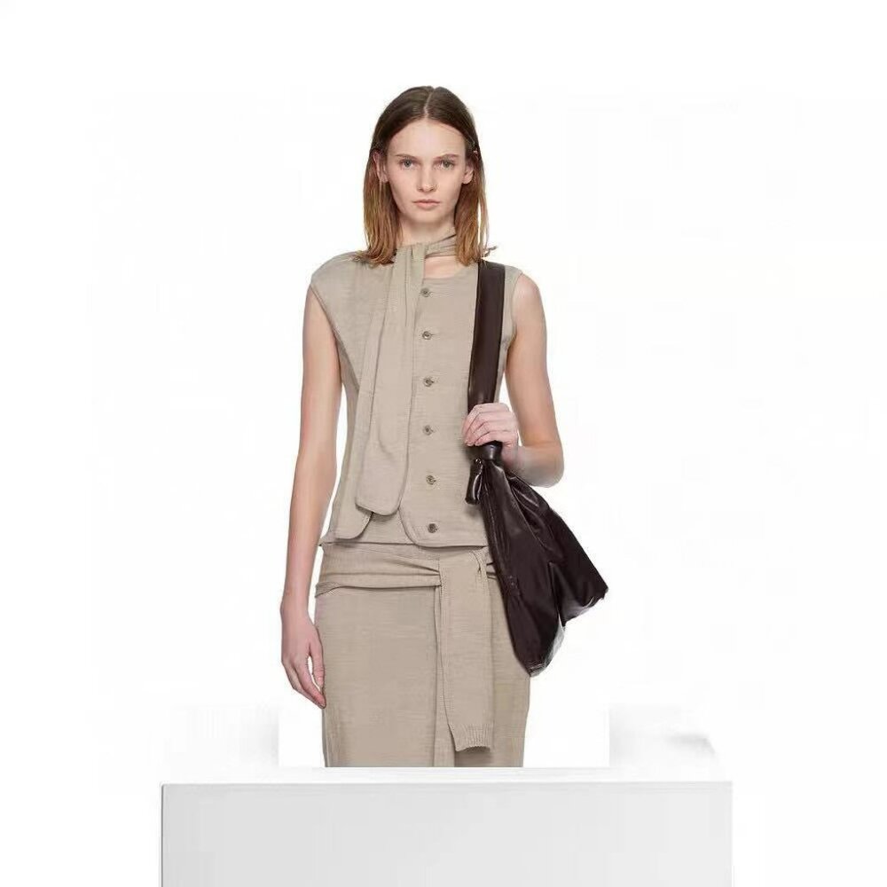 Lemaire 2025 New Sleeveless Tie-Neck Scarf Top